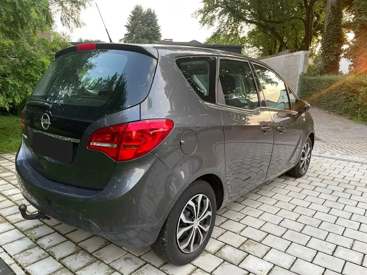 Gebraucht Opel Meriva 120 PS (88 kW) 2011 Grau Van / Kleinbus