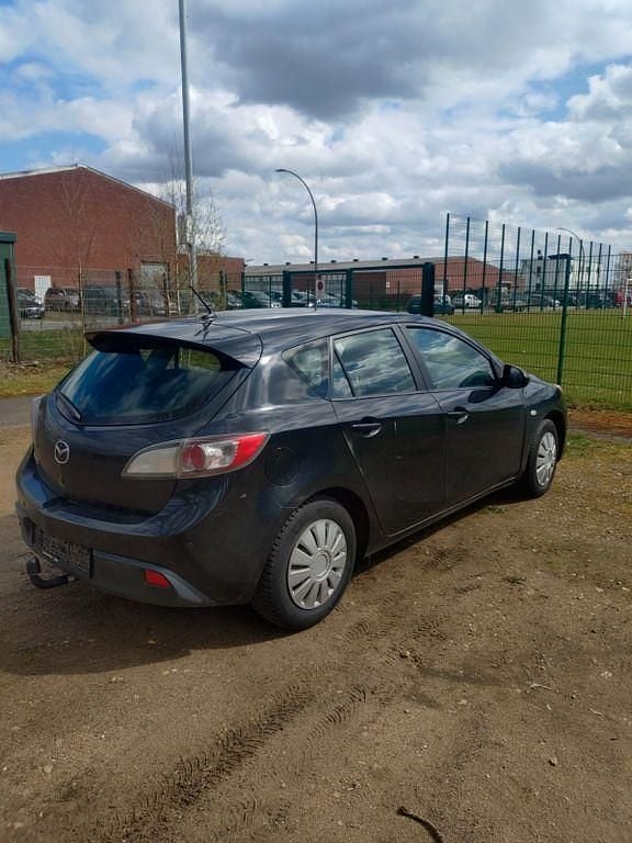 Gebraucht Mazda 3 116 PS (85 kW) 2011 Schwarz Limousine