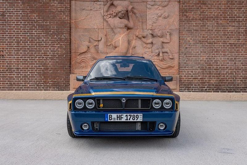 Second-hand Lancia Delta 1990 Albastru Hatchback