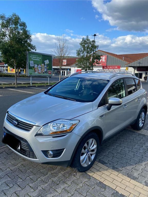Silber Gebraucht 2010 Ford Kuga Titanium SUV | 5.300 € (Fairer Preis) - Bild 1/4
