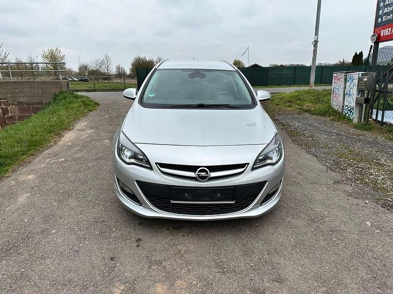 Używany Opel Astra OPC 170 KM (125 kW) 2015 Szary Sedan/Limuzyna