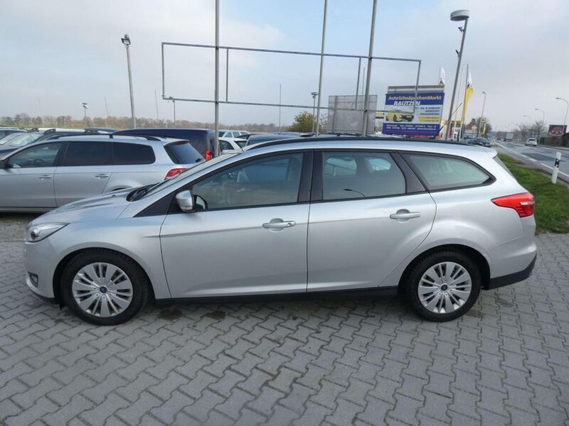 Gebraucht Ford Focus Trend 120 PS (88 kW) 2016 Grau Kombi