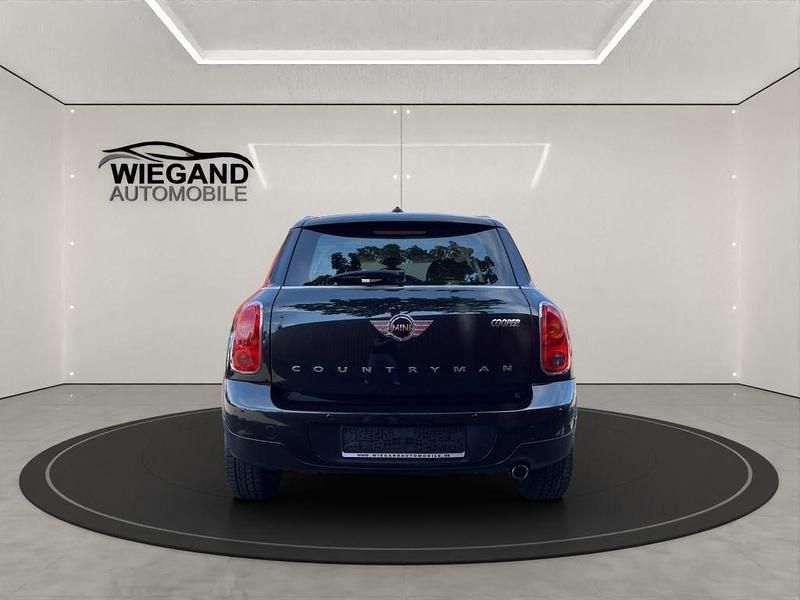 Gebraucht Mini Cooper Pepper 122 PS (89 kW) 2016 Absolute black metallic Kleinwagen