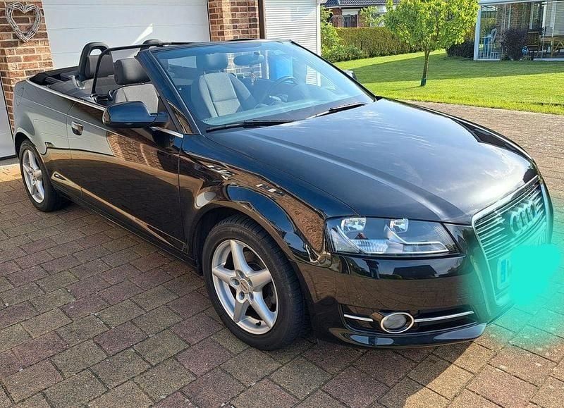 Gebraucht Audi A3 Cabriolet 105 PS (77 kW) 2011 Schwarz Cabrio