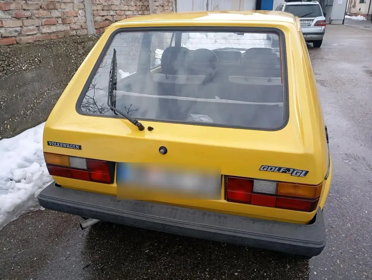 Gebraucht VW Golf 54 PS (39 kW) 2026 Gelb Coupé