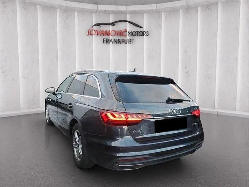 Gebraucht Audi A4 Basis 136 PS (100 kW) 2021 Grau Kombi