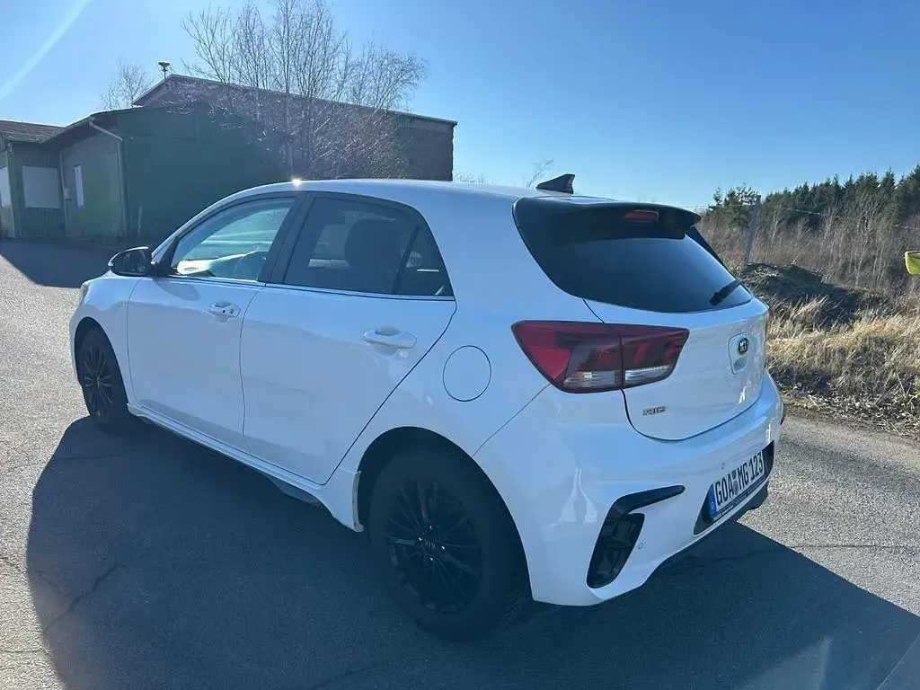 Gebraucht Kia Rio GT-Line 120 PS (88 kW) 2019 Schwarz Limousine