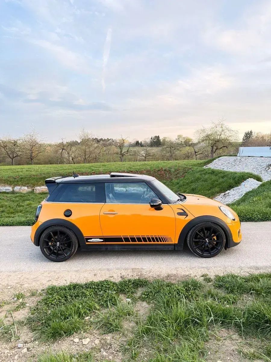Gebraucht Mini John Cooper Works 320 PS (235 kW) 2014 Orange Kleinwagen
