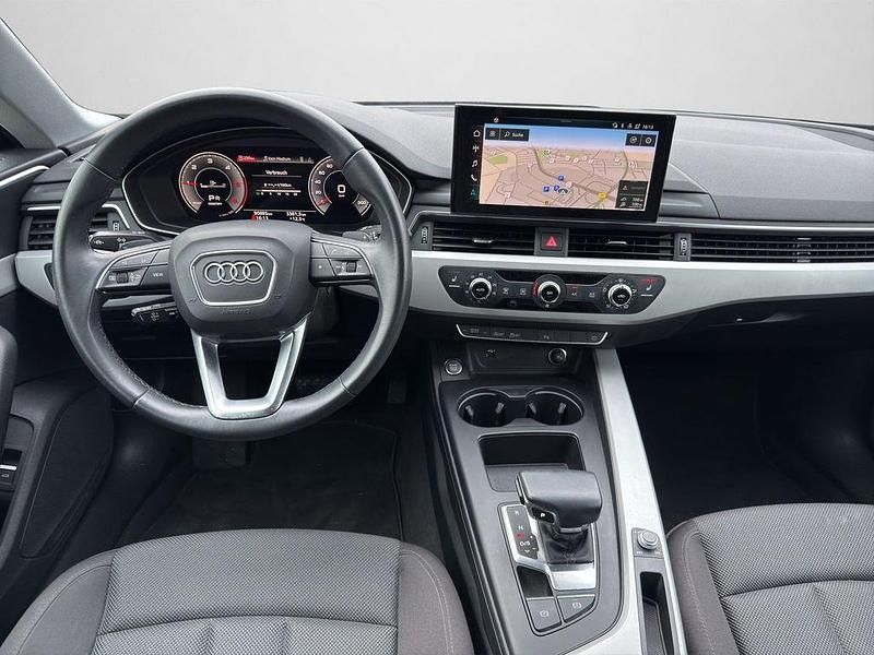 Gebraucht Audi A5 Sportback Ambiente 204 PS (150 kW) 2021 Brillantschwarz Kleinwagen