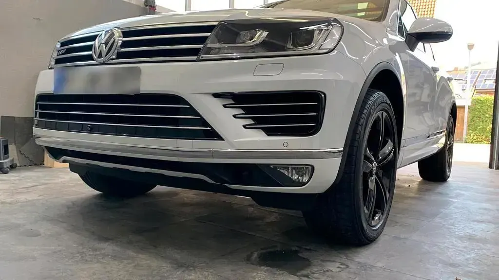 Gebraucht VW Touareg R-line 258 PS (189 kW) 2017 Weiß SUV