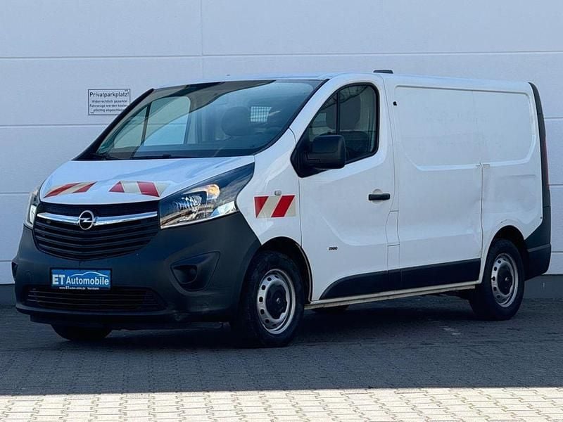 Gebraucht Opel Vivaro 120 PS (88 kW) 2015 Weiß Van / Kleinbus