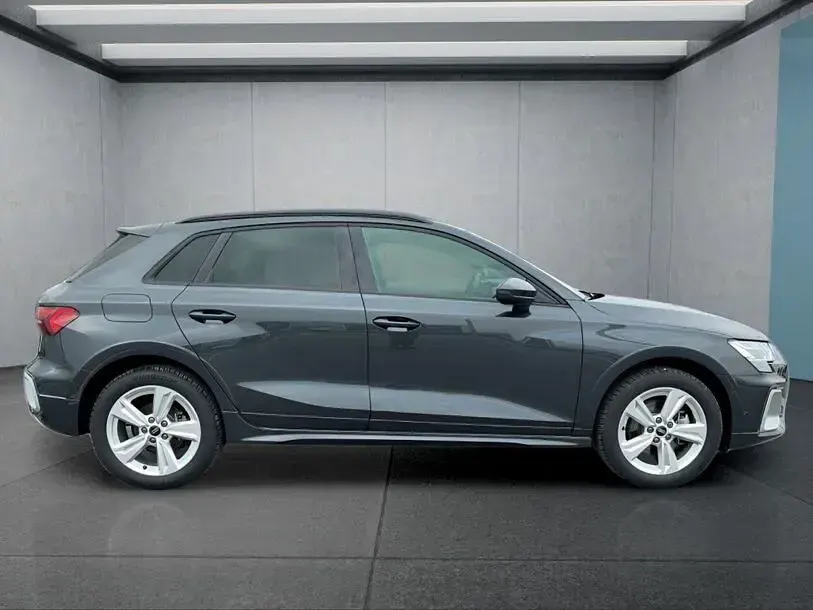 Gebraucht Audi A3 e-tron 204 PS (150 kW) 2025 Grau Kleinwagen