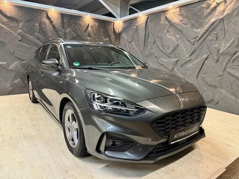 Gebraucht Ford Focus ST-Line 150 PS (110 kW) 2021 Grau Kombi