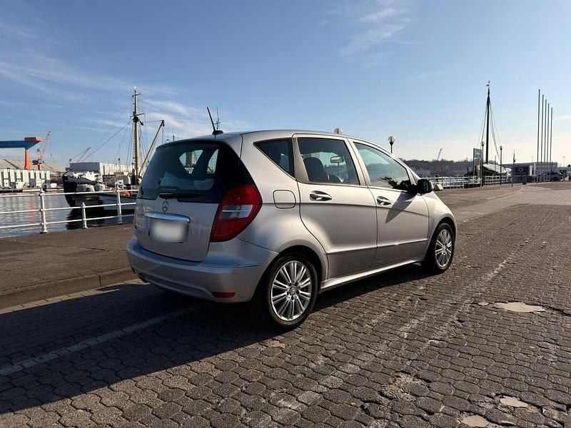 Gebraucht Mercedes A150 Elegance 95 PS (69 kW) 2008 Silber Kleinwagen