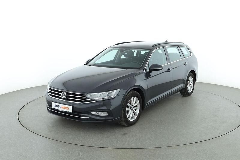 Grau Gebraucht 2021 VW Passat Business Kombi | 21.760 € (Fairer Preis) - Bild 1/3