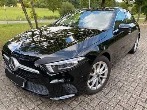 Schwarz Gebraucht 2019 Mercedes A220 Limousine | 21.000 € (Superpreis) - Bild 1/4