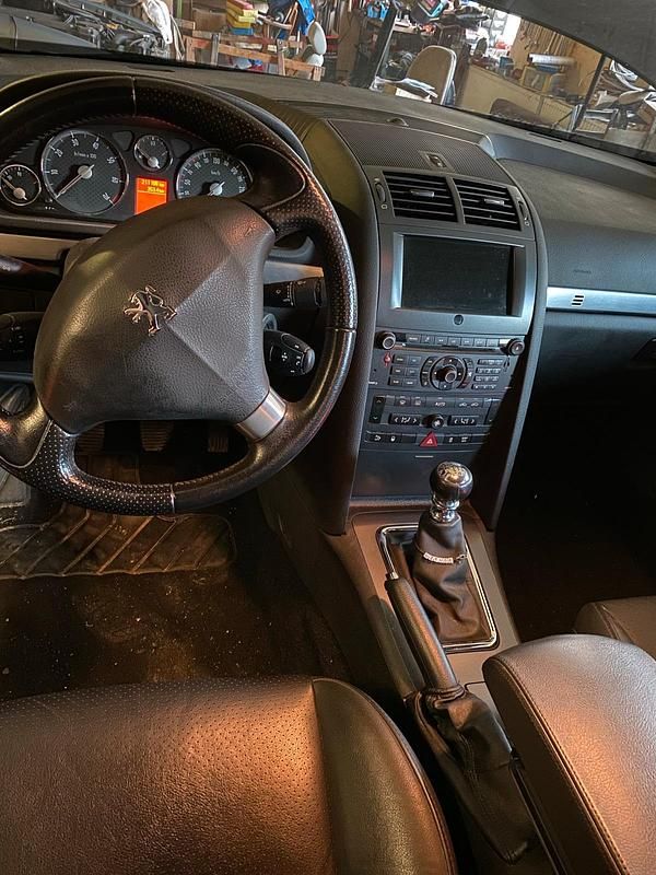 Gebraucht Peugeot 407 Coupe Platinum 211 PS (155 kW) 2006 Schwarz Coupé