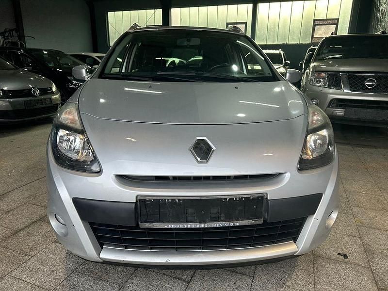 Gebraucht Renault Clio II Dynamique 75 PS (55 kW) 2011 Silber Limousine