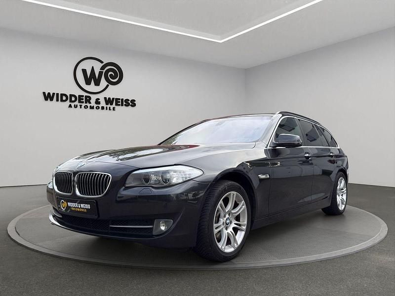 Grau Gebraucht 2011 BMW 520 Comfort Edition Kombi | 11.990 € (Etwas zu teuer) - Bild 1/4