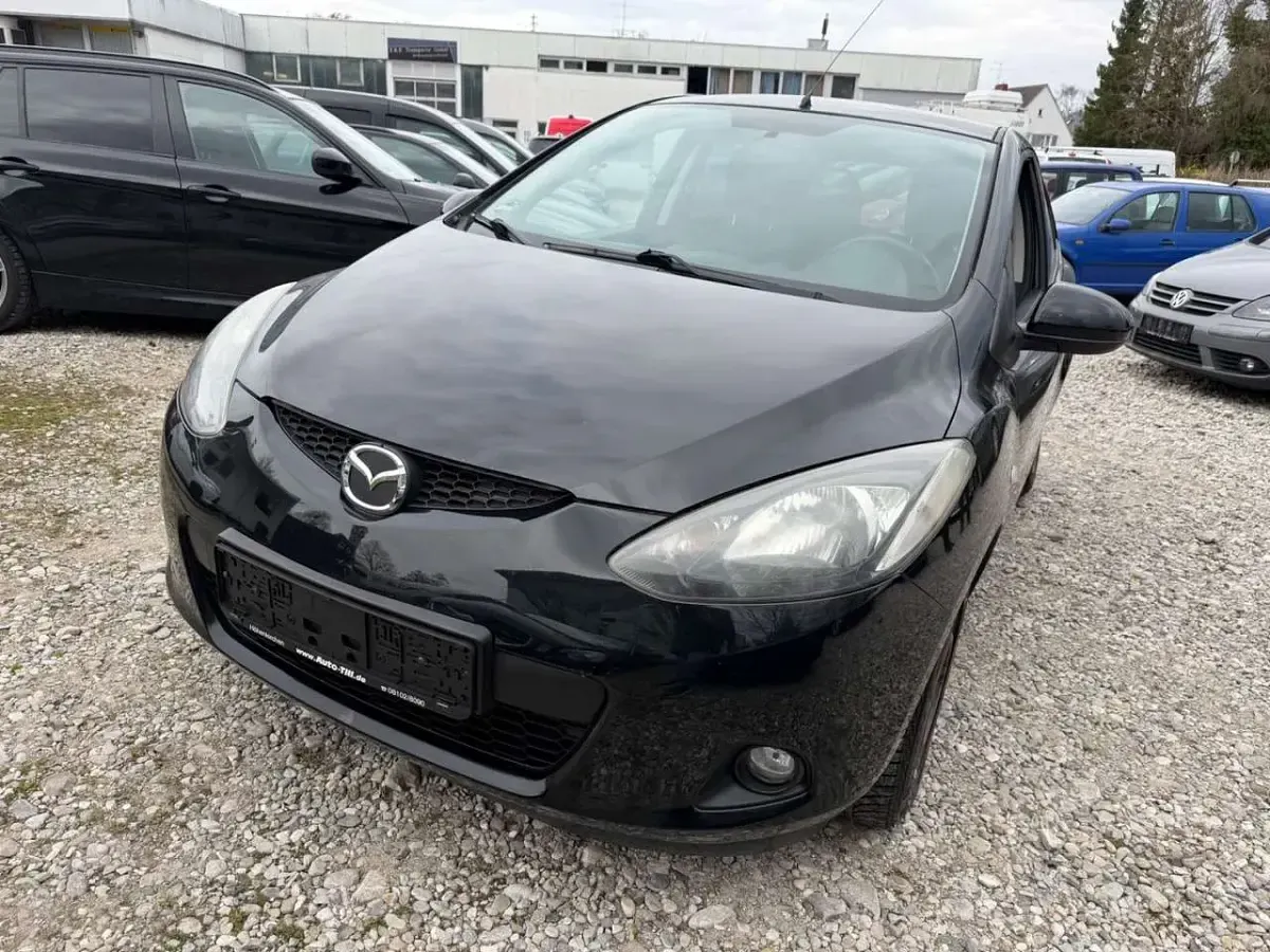 Usado Mazda 2 Impuls 75 HP (55 kW) 2009 Preto Citadino