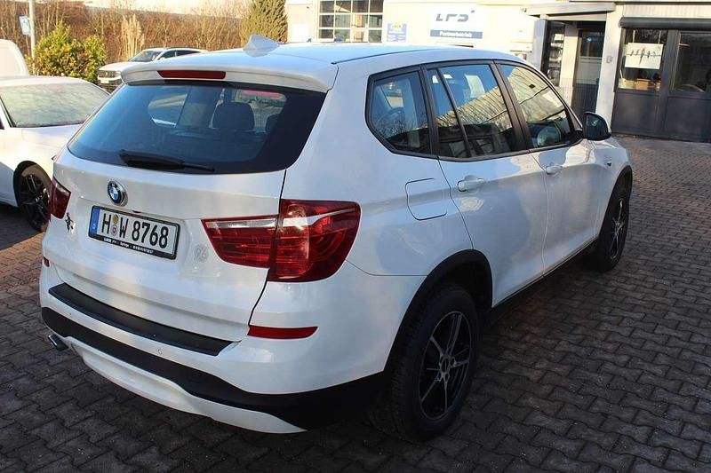 Gebraucht BMW X3 150 PS (110 kW) 2015 Weiß SUV