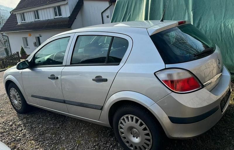 Gebraucht Opel Astra 2004 Silber Limousine