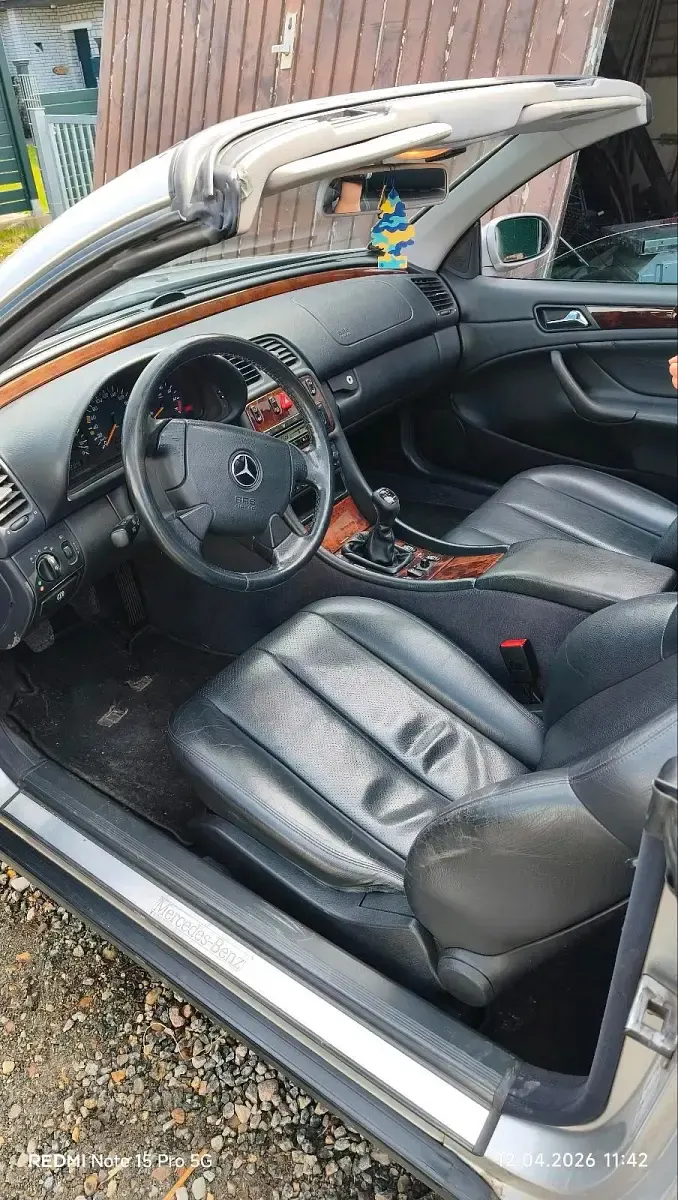 Gebraucht Mercedes CLK200 125 PS (91 kW) 1998 Grau Cabrio