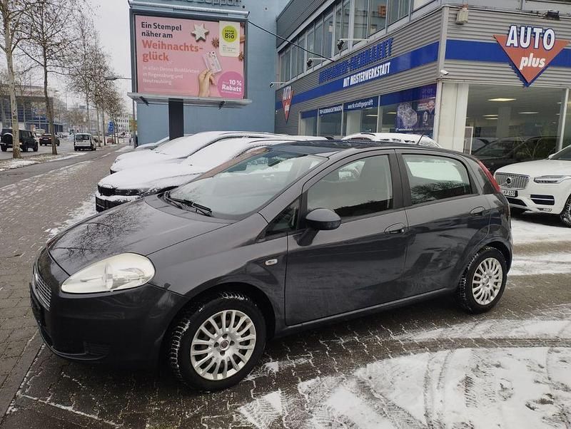 Grau Gebraucht 2009 Fiat Grande Punto Dynamic Kleinwagen | 2.290 € (Fairer Preis) - Bild 1/4