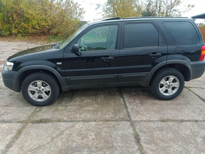 Schwarz Gebraucht 2004 Ford Maverick SUV | 4.490 € (Fairer Preis) - Bild 1/4