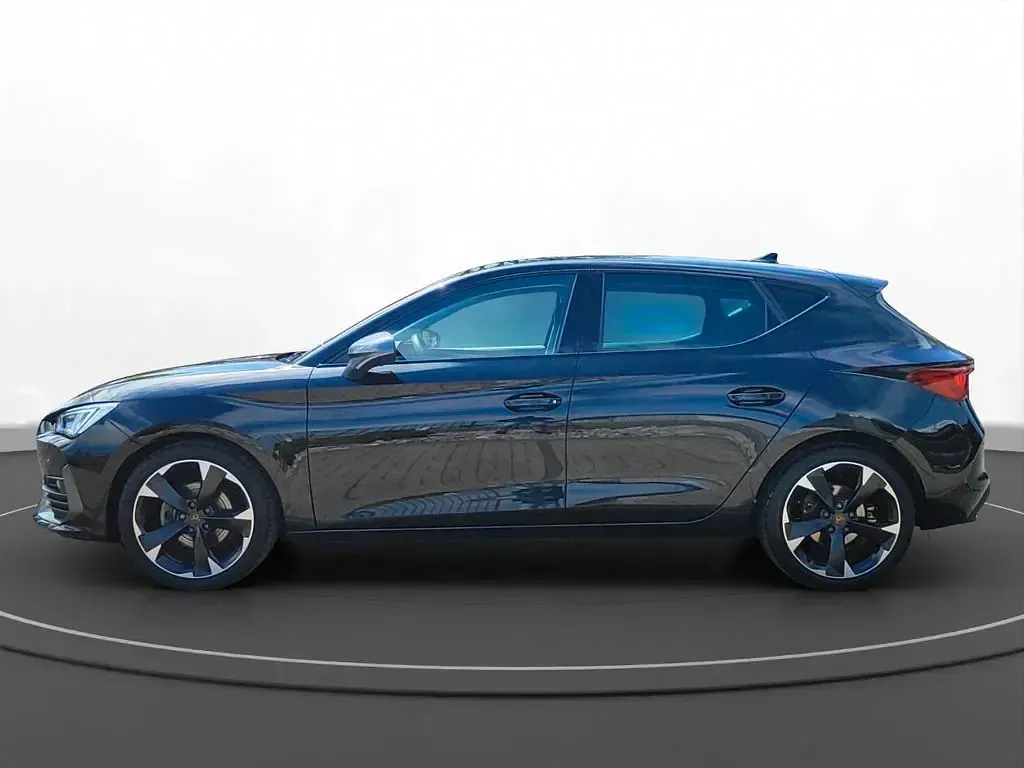 Second-hand Cupra Leon 150 CP (110 kW) 2024 Negru Berlinǎ