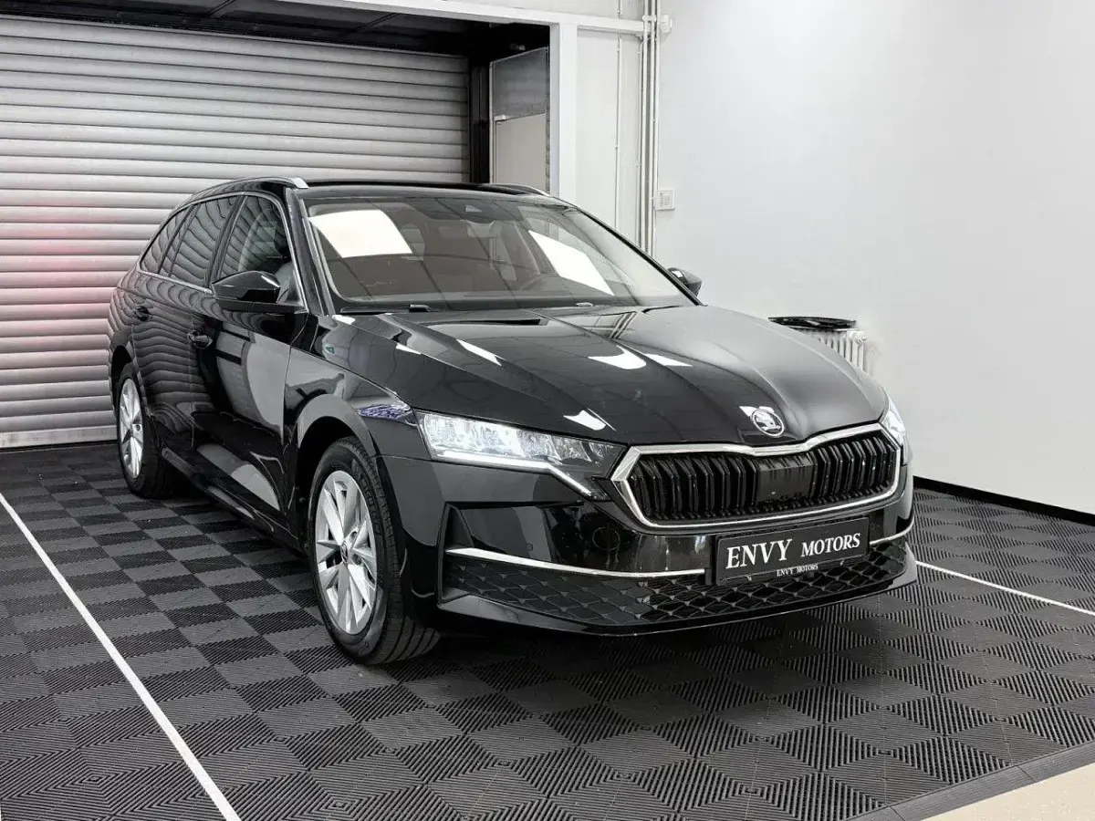 Gebraucht Skoda Octavia 150 PS (110 kW) 2024 Schwarz Limousine