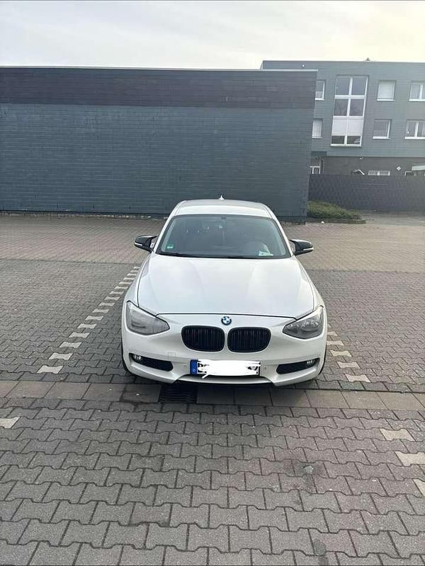 Gebraucht BMW 116 136 PS (100 kW) 2012 Weiß Kleinwagen