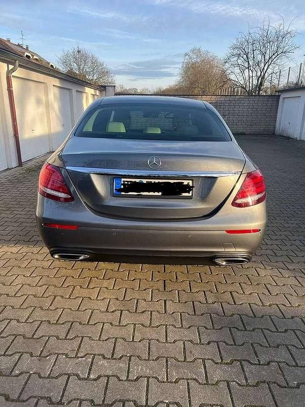 Gebraucht Mercedes E400 333 PS (244 kW) 2017 Limousine