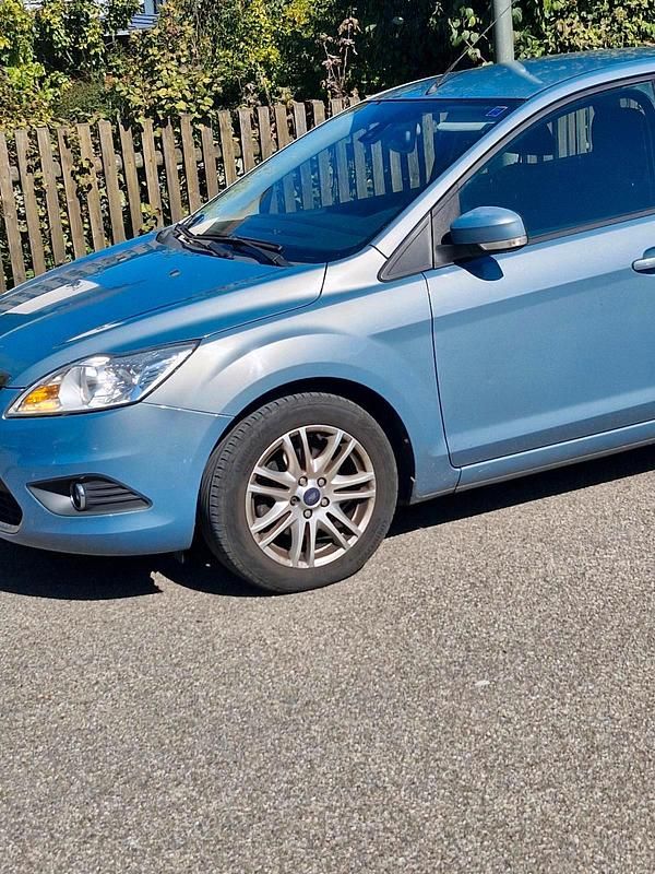 Gebraucht 2008 Ford Focus Ghia Limousine | 3.250 € (Etwas zu teuer) - Bild 1/4