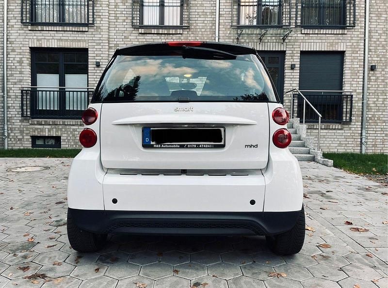 Gebraucht Smart ForTwo Coupé 61 PS (44 kW) 2014 Weiß Coupé