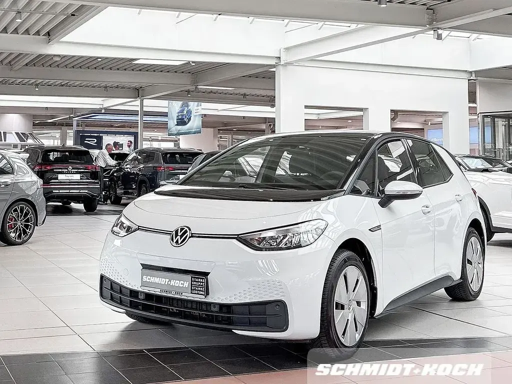 Gebraucht VW ID.3 Pro Performance 150 kW (204 PS) 2023 Gletscherweiss (weiß) Kleinwagen