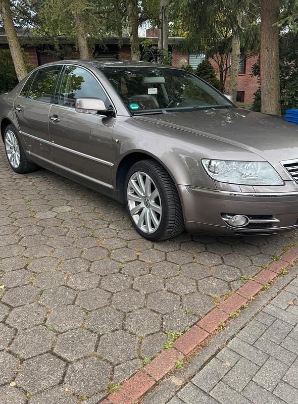 Gold Gebraucht 2008 VW Phaeton Limousine | 5.750 € (Teuer) - Bild 1/4