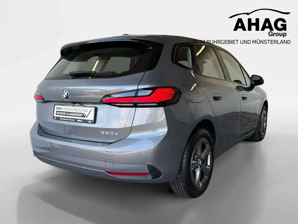 Gebraucht BMW 220 Luxury Line 163 PS (119 kW) 2025 Schwarz Van / Kleinbus