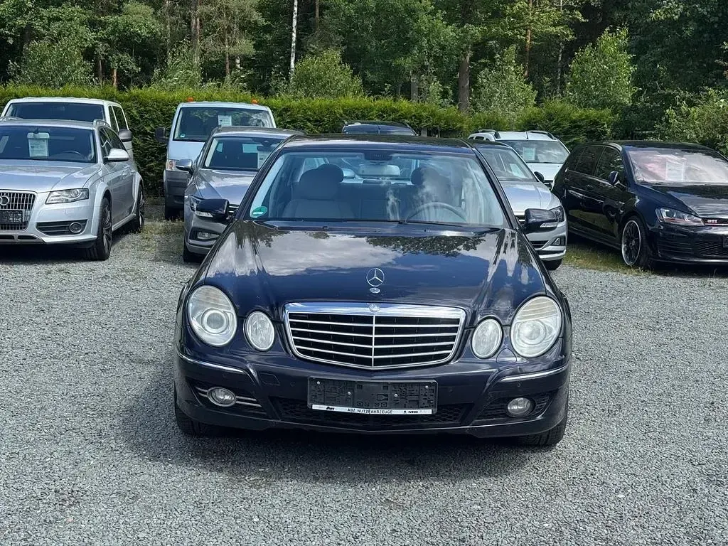 Gebraucht Mercedes E320 Avantgarde 224 PS (164 kW) 2008 Blau Limousine