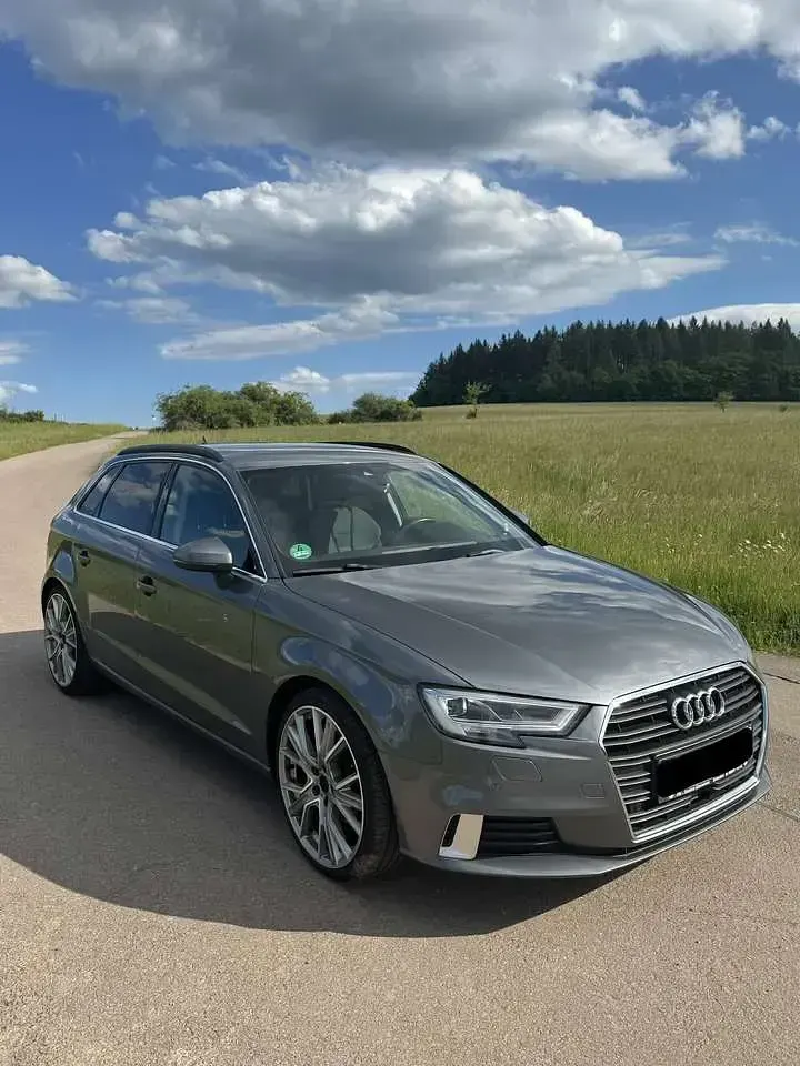Gebraucht Audi A3 Sport 150 PS (110 kW) 2017 Grau Kleinwagen
