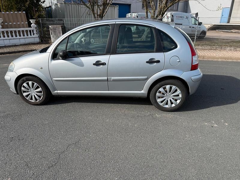 Gebraucht Citroën C3 65 PS (47 kW) 2006 Silber Kleinwagen