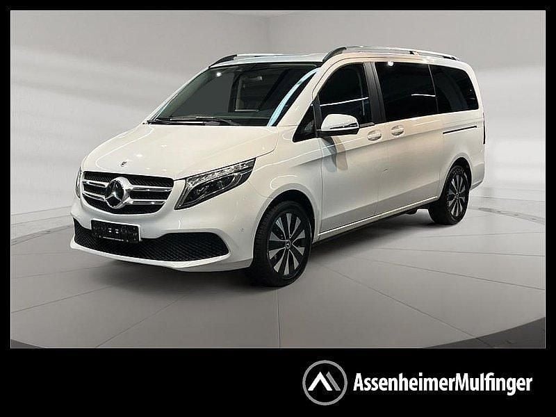Gebraucht Mercedes V300 237 PS (174 kW) 2021 Bergkristallweiss metallic Van / Kleinbus