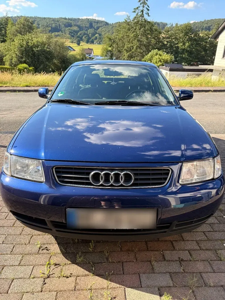 Gebraucht Audi A3 125 PS (91 kW) 1999 Blau Kleinwagen