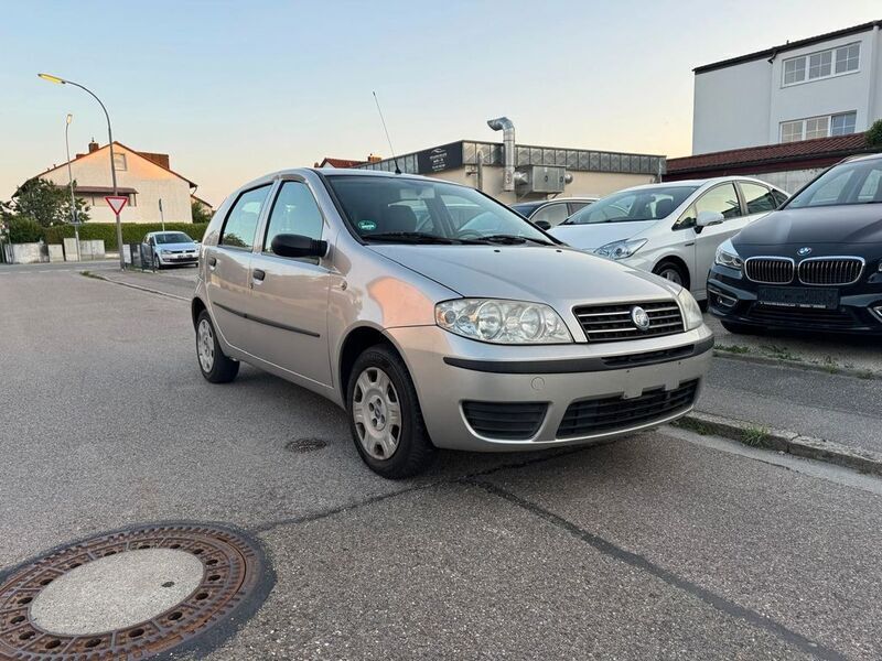 Grau Gebraucht 2005 Fiat Punto Kleinwagen | 1.900 € (Fairer Preis) - Bild 1/4