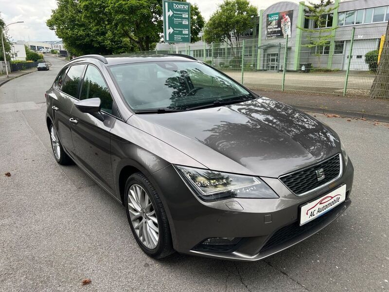Grau Gebraucht 2015 Seat Leon ST Style Kombi | 8.900 € (Fairer Preis) - Bild 1/4