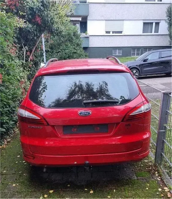 Gebraucht Ford Mondeo 145 PS (106 kW) 2008 Rot Kombi