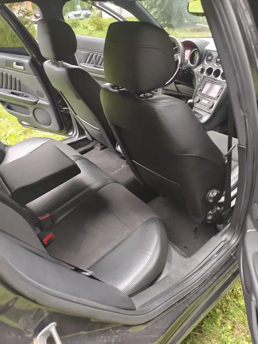 Gebraucht Alfa Romeo 159 170 PS (125 kW) 2011 Schwarz Kombi