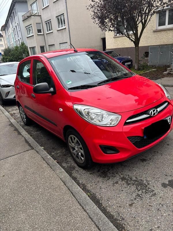 Rot Gebraucht 2013 Hyundai i10 Kleinwagen | 4.500 € - Bild 1/4