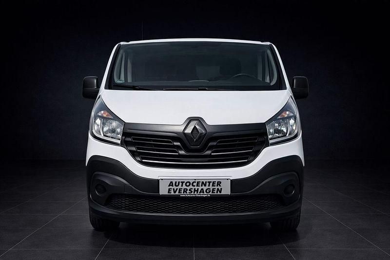 Gebraucht Renault Trafic 125 PS (91 kW) 2017 Weiß Van / Kleinbus