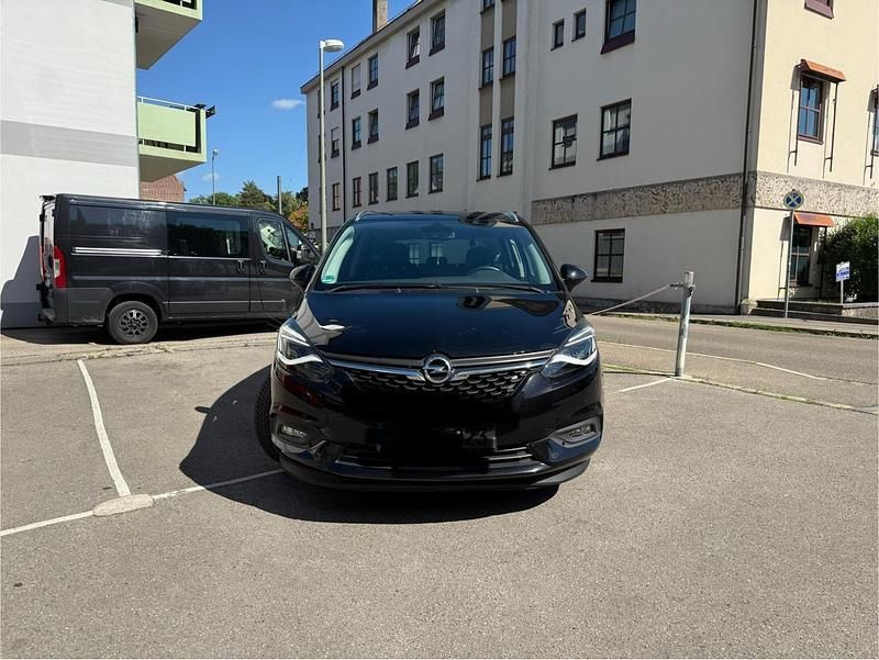Schwarz Gebraucht 2018 Opel Zafira Tourer Van / Kleinbus | 16.200 € - Bild 1/4